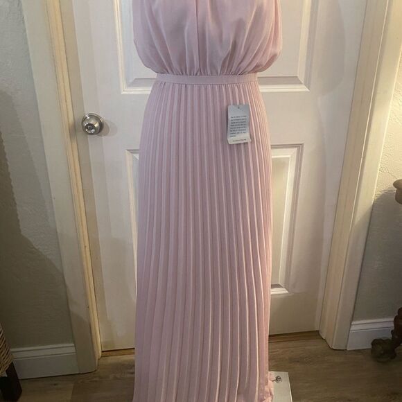 Halter Neck Pleater Maxi Dress by Chi Chi London Sz 10 - Picture 6 of 13